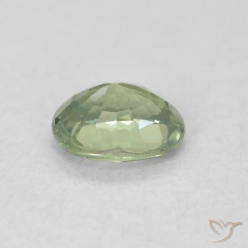 Saphir Vert clair naturelle ovale, 0.50 ct, VVS