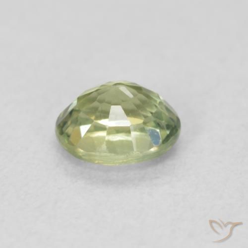 Saphir Vert sauge léger naturelle ovale, 0.51 ct, VVS