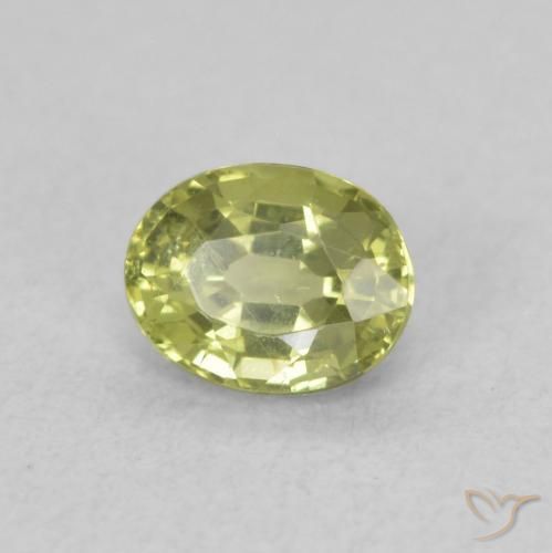 Saphir Vert forêt chaud naturelle ovale, 0.49 ct, VS