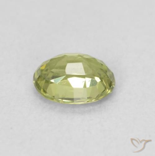 Saphir Vert clair naturelle ovale, 0.45 ct, VS