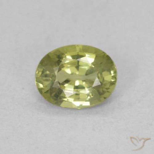 0.45ct Naturel Olive verte Saphir, ovale, VS