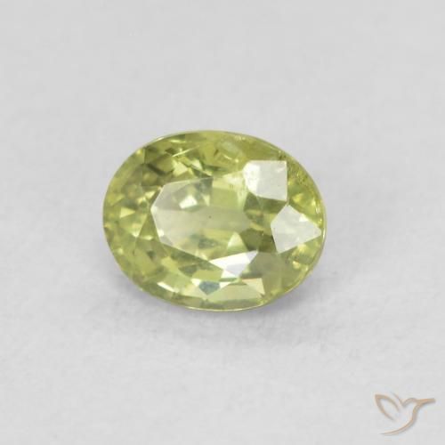 Saphir Vert forêt chaud naturelle ovale, 0.47 ct, VS