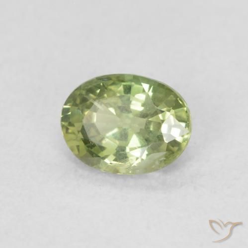 Saphir Vert forêt léger naturelle ovale, 0.42 ct, VS