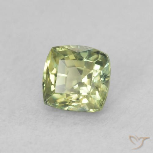 Saphir Vert moyen naturelle Coussin, 0.54 ct, VS