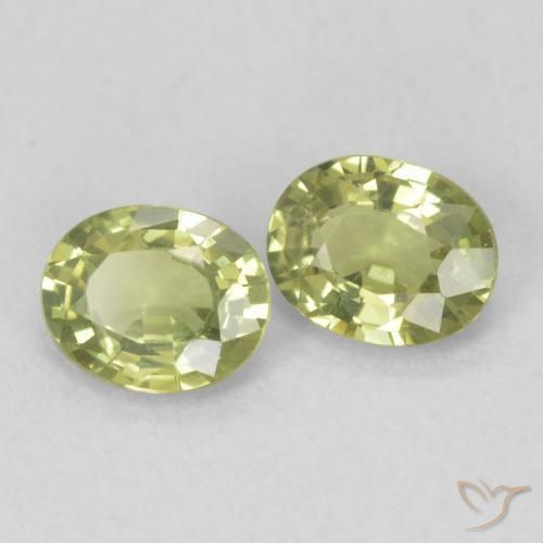 Shop natural 0.82ct Vert forêt chaud Saphir gems, ovale, from Madagascar at GemSelect. In stock, global shipping!