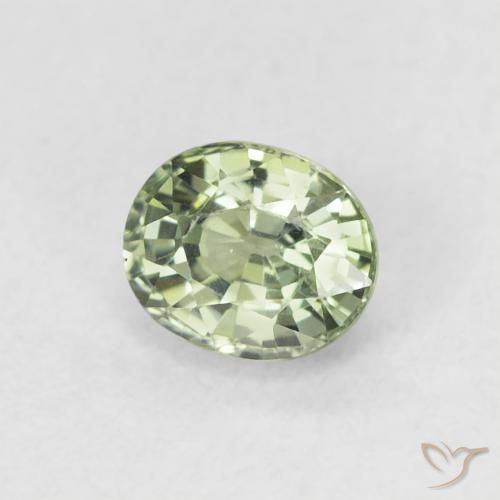 Saphir Vert clair naturelle ovale, 0.62 ct, VVS