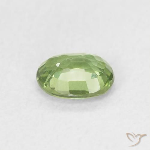 Saphir Vert moyen naturelle ovale, 0.50 ct, VS
