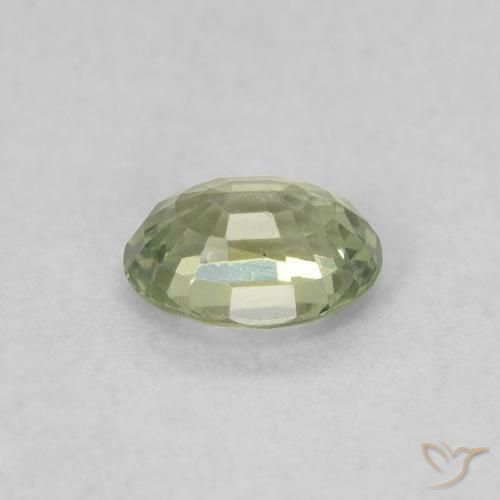 Saphir Vert clair naturelle ovale, 0.43 ct, VVS-VS