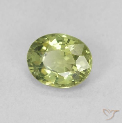 Saphir Vert forêt chaud naturelle ovale, 0.50 ct, VVS-VS