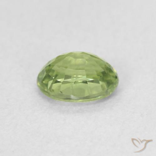 Saphir Vert chaud naturelle ovale, 0.44 ct, VVS-VS