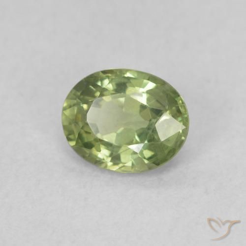 Saphir Vert chaud naturelle ovale, 0.42 ct, VVS-VS