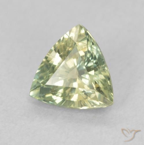Saphir Vert chaud naturelle Trillion, 0.74 ct, VS