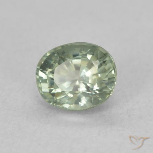 Saphir Vert moyen naturelle ovale, 0.68 ct, VVS-VS