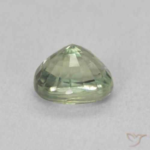Saphir Vert moyen naturelle ovale, 0.68 ct, VVS-VS
