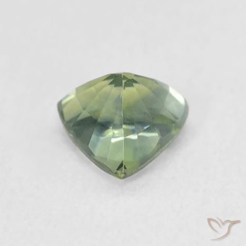 Saphir Vert clair naturelle Trillion, 0.79 ct, VVS