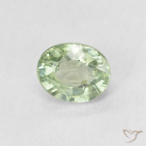 Saphir Vert très clair naturelle ovale, 0.60 ct, VVS-VS