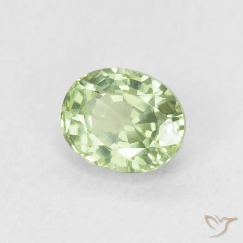 Saphir Vert sauge très clair naturelle ovale, 0.63 ct, VVS-VS