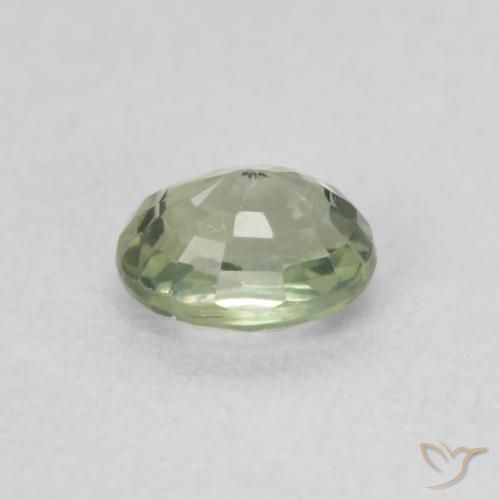 Saphir Forêt verte naturelle ovale, 0.54 ct, VS