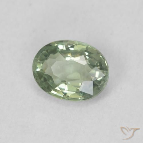 Saphir Vert clair naturelle ovale, 0.42 ct, VS