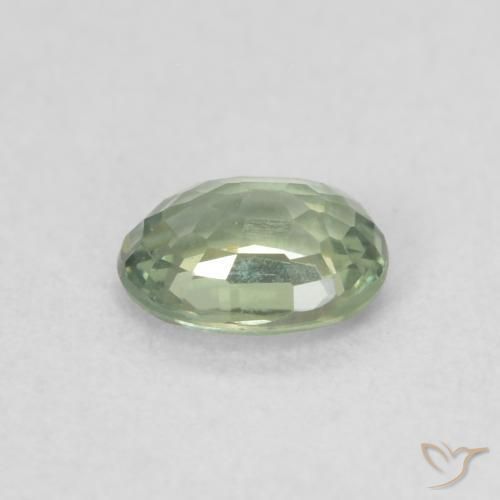 Saphir Vert clair naturelle ovale, 0.42 ct, VS