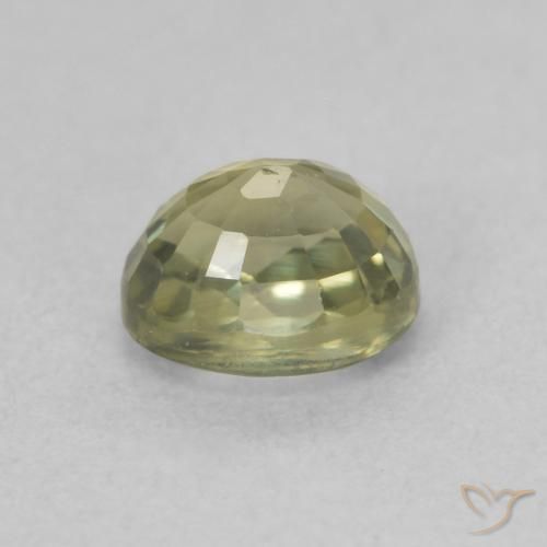 Saphir Vert jaunâtre naturelle ovale, 0.76 ct, VS