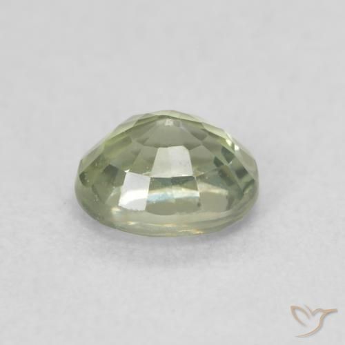 Saphir Vert terreux naturelle ovale, 0.58 ct, VVS
