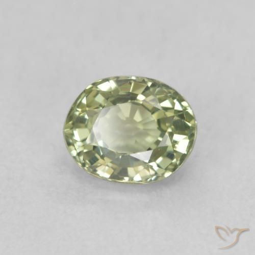 Saphir Medium Dark-Green naturelle ovale, 0.57 ct, VVS