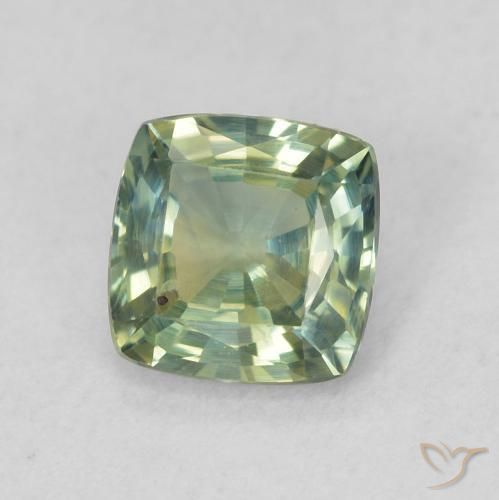 Saphir Bleu vert moyen naturelle Coussin, 0.72 ct, VVS