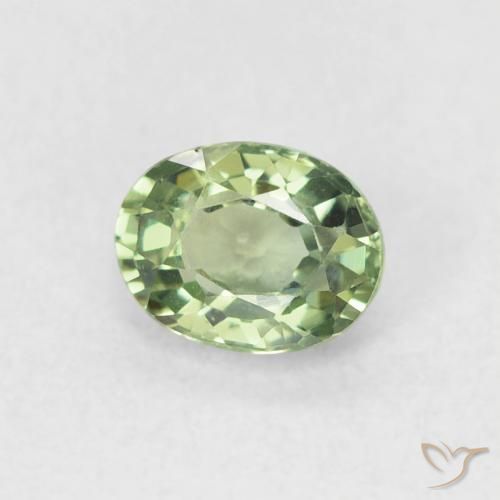 Saphir Forêt verte naturelle ovale, 0.60 ct, VVS