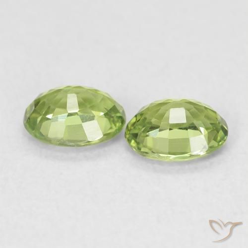 Shop natural 0.80ct Vert forêt léger Saphir gems, ovale, from Madagascar at GemSelect. In stock, global shipping!
