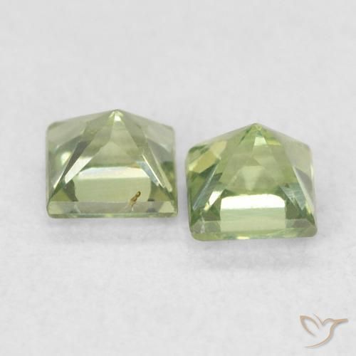 Shop natural 0.45ct Vert chaud Saphir gems, Carré, from Tanzanie at GemSelect. In stock, global shipping!