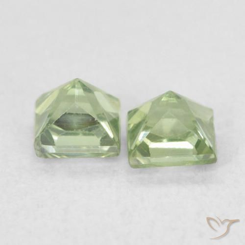 Shop natural 0.43ct Vert moyen Saphir gems, Carré, from Tanzanie at GemSelect. In stock, global shipping!