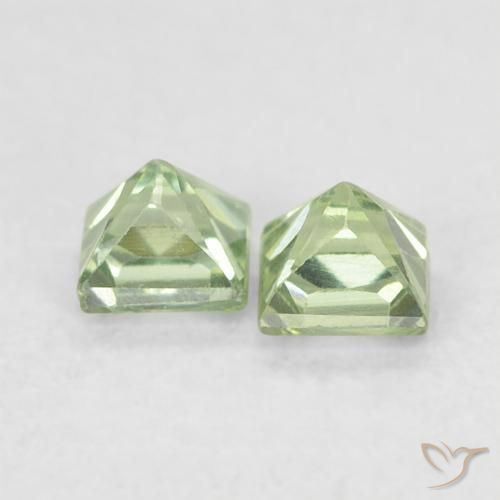 Shop natural 0.49ct Vert forêt léger Saphir gems, Carré, from Tanzanie at GemSelect. In stock, global shipping!
