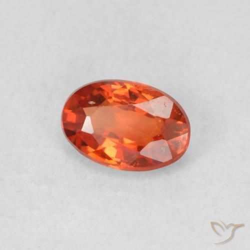 Saphir Orange chaud naturelle ovale, 0.56 ct, VS