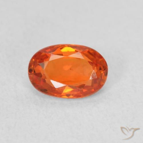 0.64ct Naturel Orange moyen Saphir, ovale, VS