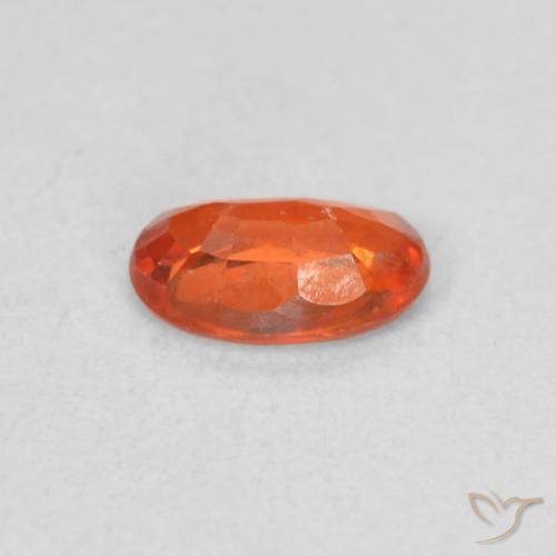 Saphir Orange feu naturelle ovale, 0.52 ct, VS