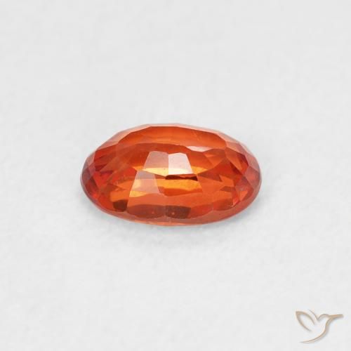 Saphir Rouge intense naturelle ovale, 0.59 ct, VS
