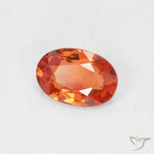 Saphir Orange moyen naturelle ovale, 0.61 ct, VVS-VS