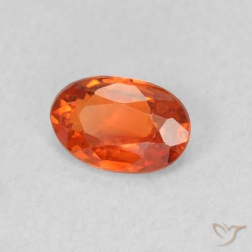 Saphir Orange moyen naturelle ovale, 0.51 ct, VS