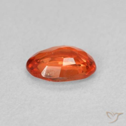 Saphir Orange moyen naturelle ovale, 0.52 ct, VS