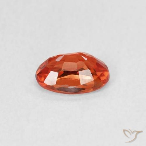 Saphir Rouge-orange naturelle ovale, 0.58 ct, VVS-VS