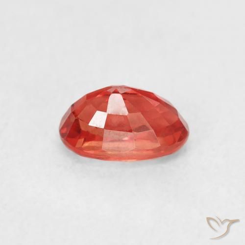 Saphir Rouge moyen naturelle ovale, 0.75 ct, VS