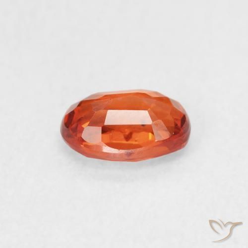 Saphir Orange moyen naturelle ovale, 0.68 ct, VS
