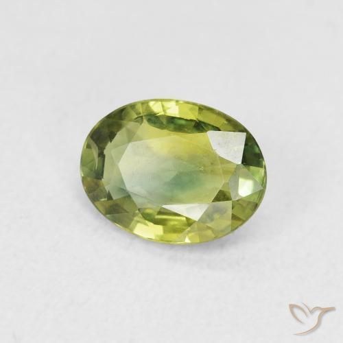 Saphir Vert forêt léger naturelle ovale, 1.51 ct, VVS-VS