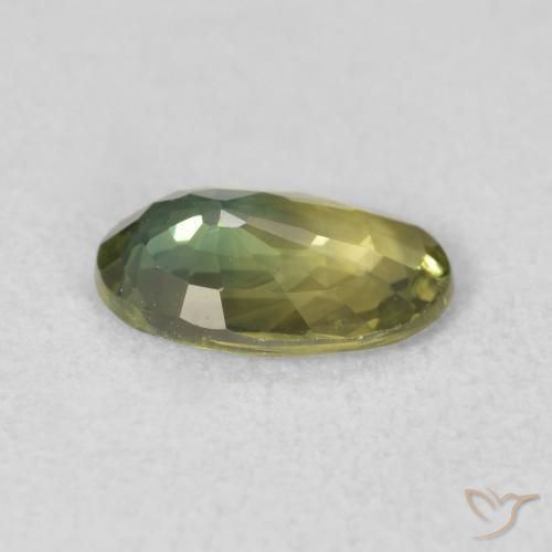 Saphir Vert jaunâtre naturelle ovale, 1.24 ct, VVS
