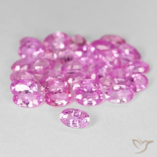 Shop natural 9.23ct Rose pourpre royal Saphir gems, ovale, from Madagascar at GemSelect. In stock, global shipping!