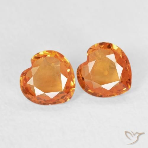 Shop natural 0.66ct Orange moyen Saphir gems, Cœur, from Mozambique at GemSelect. In stock, global shipping!