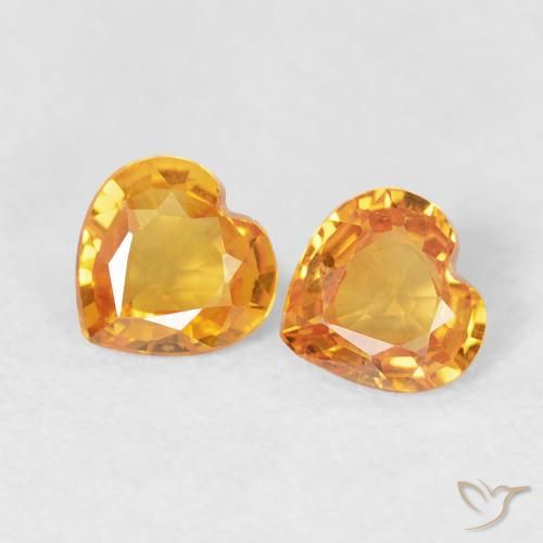 Shop natural 0.69ct Orange moyen Saphir gems, Cœur, from Mozambique at GemSelect. In stock, global shipping!