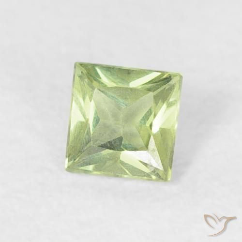 Saphir Vert jaune léger naturelle Carré, 0.20 ct, VS