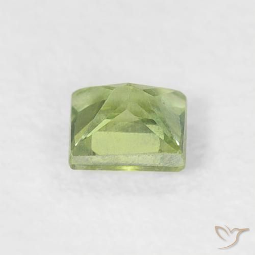 Saphir Vert jaune léger naturelle Carré, 0.20 ct, VS